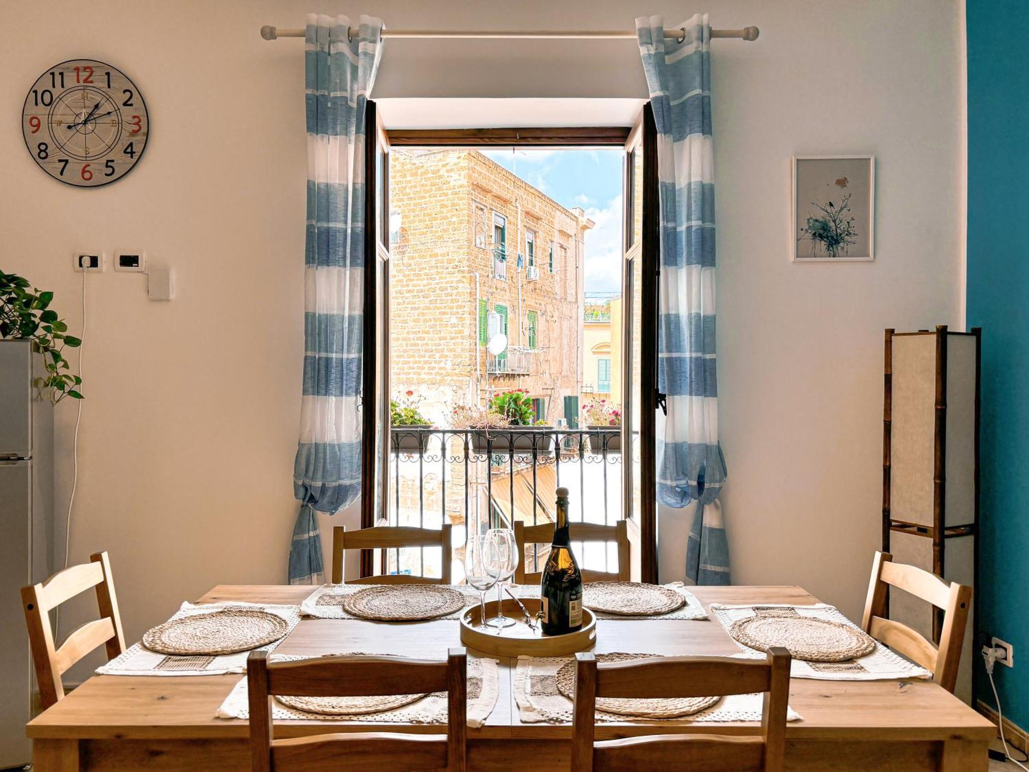 Casa Cassarelli In Centro Apartment Palermo Exterior photo